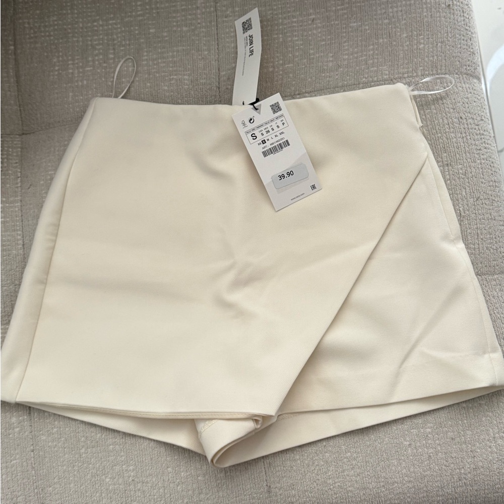 Zara Women's Cream Skort
